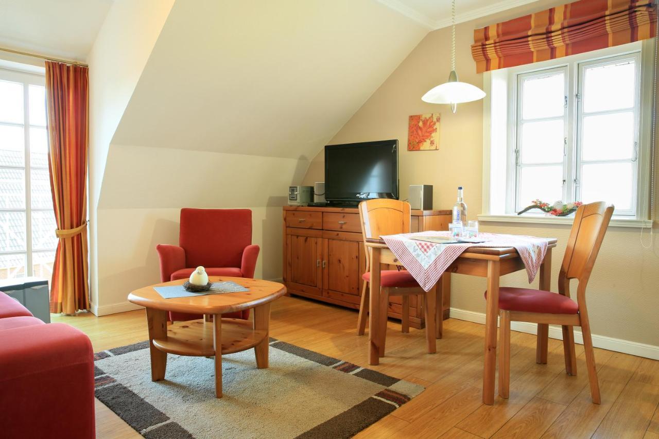 Gasthaus Knudsen Utersum Esterno foto